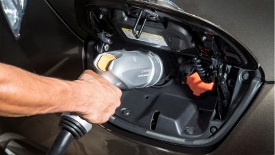 Smart EV charging good for decarbonisation and the electricity system